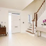 Rent 5 bedroom house in South East England