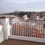 Rent 4 bedroom apartment in Barcelona