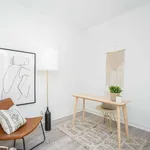 Appartement de 559 m² avec 2 chambre(s) en location à Old Toronto