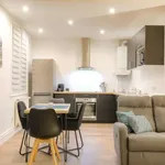 Rent 2 bedroom apartment of 55 m² in lyon