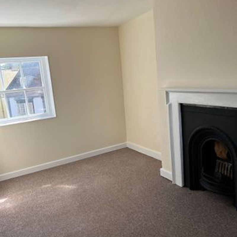 Flat to rent in Market Place, Bungay NR35