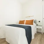 Rent 1 bedroom apartment of 45 m² in Madrid