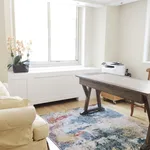 Rent 4 bedroom apartment of 278 m² in New York