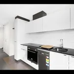 Rent 2 bedroom apartment in Melbourne