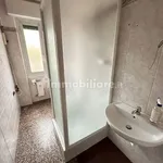 Rent 4 bedroom apartment of 90 m² in Genoa