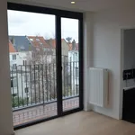 Rent 2 bedroom apartment in Schaerbeek