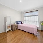 Rent 3 bedroom house in Caroline Springs