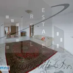 Affitto 6 camera appartamento di 315 m² in Rome