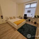 Rent 2 bedroom flat in Aberdeen