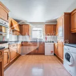 Rent 2 bedroom apartment of 77 m² in London