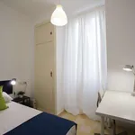 Rent a room of 85 m² in valencia