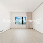 Rent 4 bedroom apartment of 166 m² in Mid-levels Central