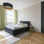 Pronajměte si 1 ložnic/e byt o rozloze 45 m² v Prague