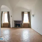 Affitto 3 camera appartamento di 136 m² in Rome