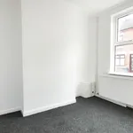 Rent 3 bedroom flat in Stoke-on-Trent