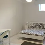 Rent a room in lisbon