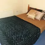 Rent 1 bedroom apartment in Yorkshire And The Humber