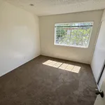 Rent 2 bedroom apartment in Los Angeles