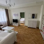 Rent 2 bedroom apartment of 45 m² in Brasov