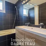 Rent 3 bedroom apartment of 82 m² in Oullins-Pierre-Bénite