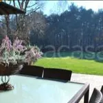 Rent 8 bedroom house of 700 m² in Appiano Gentile