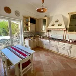 Rent 5 bedroom apartment of 180 m² in Capri