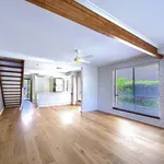 Rent 3 bedroom apartment in Mooloolaba