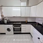 Alquilo 3 dormitorio apartamento de 100 m² en Almeria