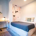 Rent a room of 140 m² in Sant Adrià de Besòs