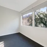 Rent 2 bedroom apartment in Melbourne