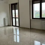 Rent 5 bedroom apartment of 170 m² in Milan