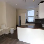 Rent 4 bedroom flat in London