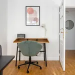 Appartement de 829 m² avec 2 chambre(s) en location à Paris