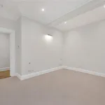 Rent 2 bedroom flat in London