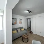 Rent a room of 60 m² in Seville