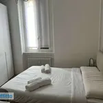 Rent 3 bedroom apartment of 90 m² in Milan