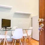 Rent 2 bedroom apartment of 50 m² in Napoli