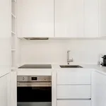 Rent 2 bedroom apartment of 60 m² in Lisbon