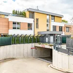 Pronajměte si 3 ložnic/e byt o rozloze 168 m² v Prague