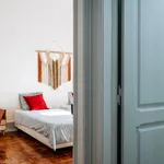 Rent 5 bedroom apartment in Lisbon