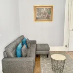 Appartement de 646 m² avec 3 chambre(s) en location à Paris