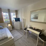 Rent 1 bedroom apartment of 25 m² in Düsseldorf