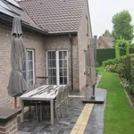 Rent 4 bedroom house in Merelbeke