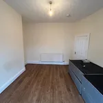 Rent 4 bedroom house in Salford