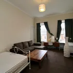 Rent 5 bedroom flat in Glasgow