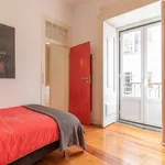 Rent 2 bedroom apartment of 100 m² in lisbon