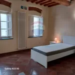 Rent 6 bedroom apartment of 130 m² in Lucca