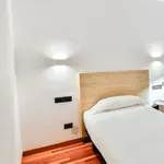 Alquilo 4 dormitorio apartamento de 20 m² en Pamplona