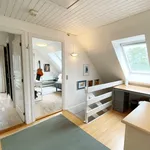 Rent 5 bedroom apartment of 158 m² in nivå