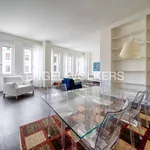 Rent 3 bedroom apartment of 130 m² in Milano